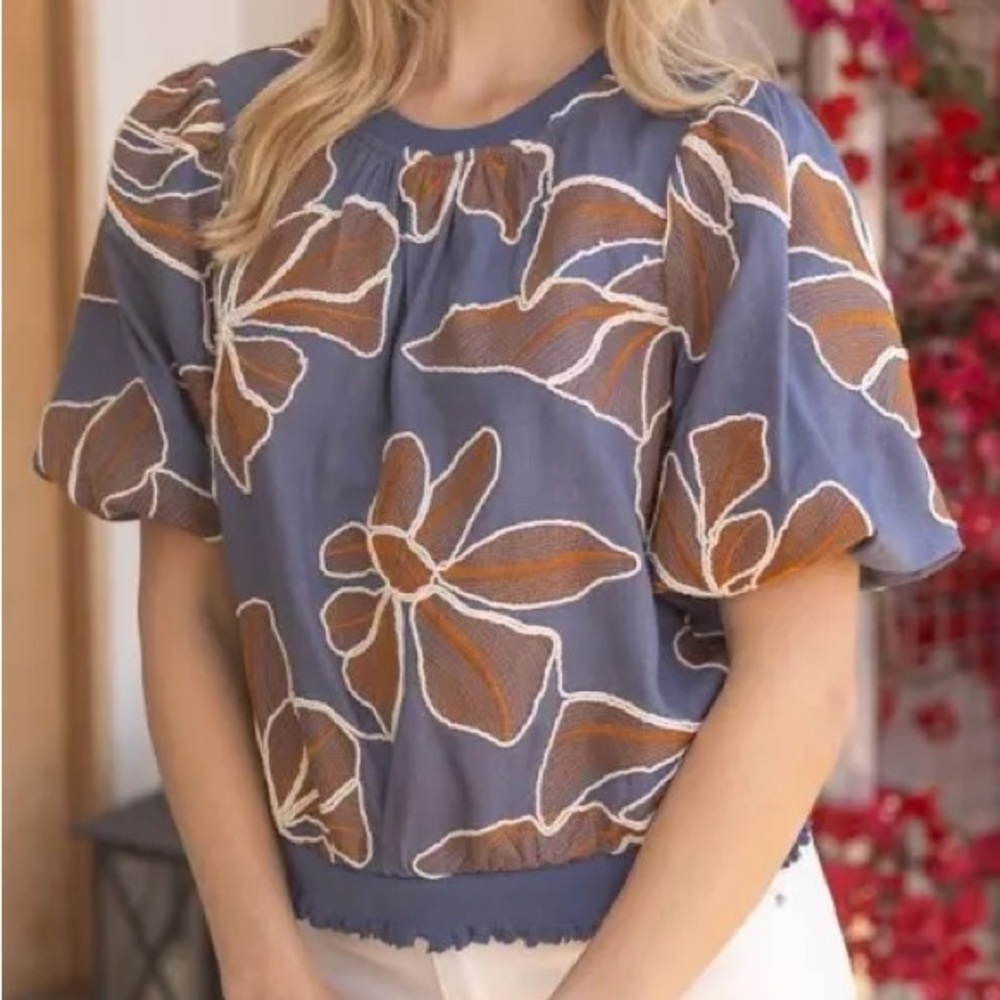 Voy Floral Puff Sleeve Top in Blue and Brown M/L